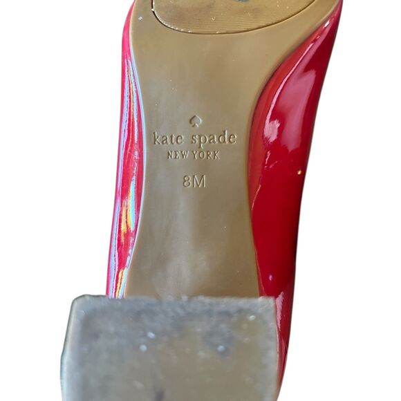 Kate Spade NY Scalloped Red Patent leather  Block Heel Pumps  Size 8M - Picture 6 of 6